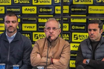 Criciúma pretende anunciar novo técnico ainda nesta quarta-feira