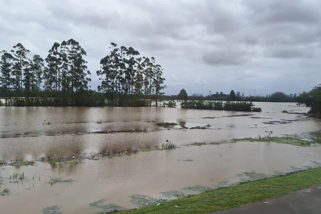 Número de pessoas afetadas pelas chuvas em Araranguá é superior a 120, afirma a Defesa Civil