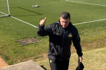 Ao vivo: Umberto Louzer e o primeiro treino no comando do Criciúma