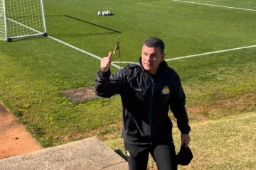 Ao vivo: Umberto Louzer fala pela primeira vez como técnico do Criciúma