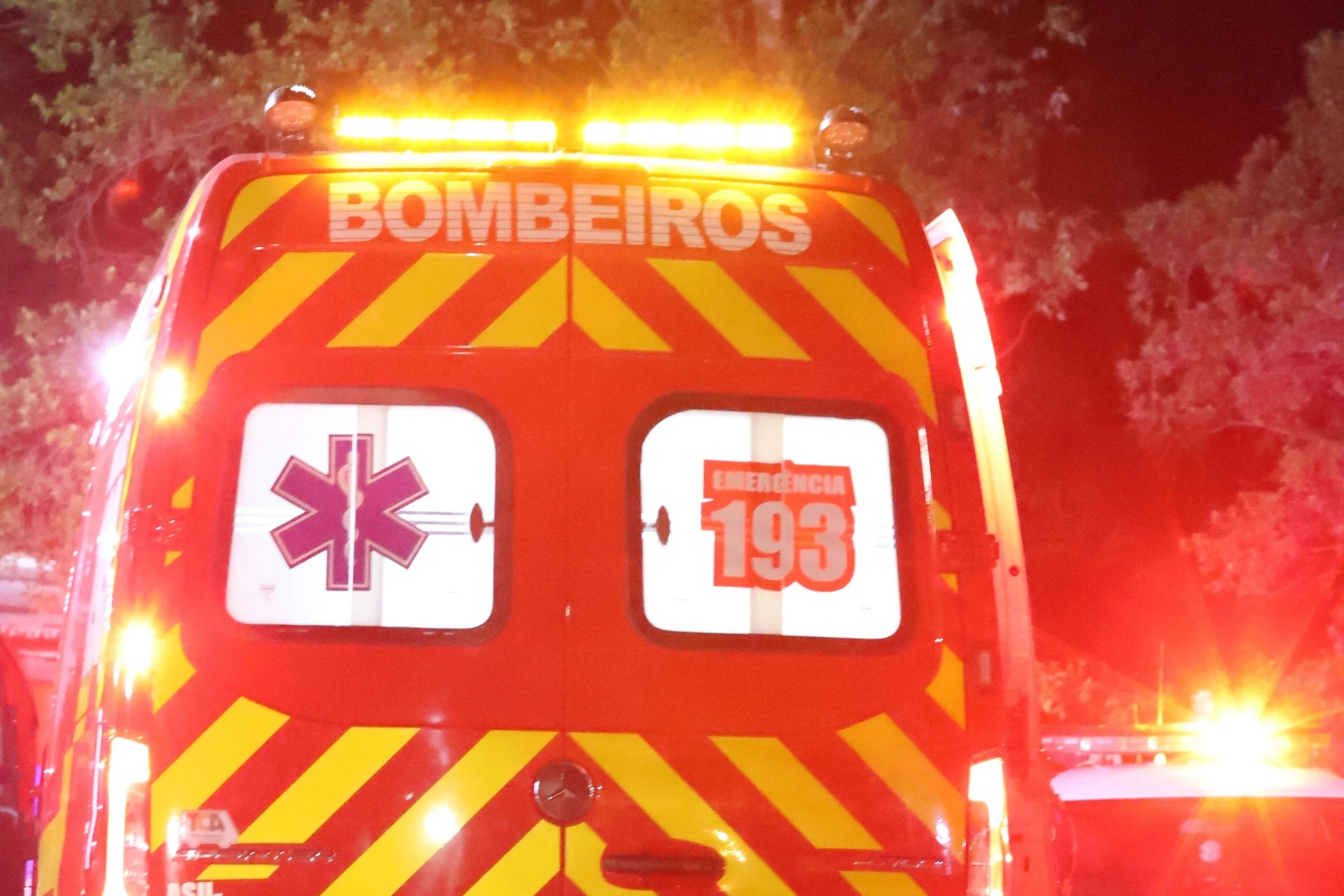 Trabalhador fica ferido após sofrer queda de quatro metros de altura em Morro da Fumaça