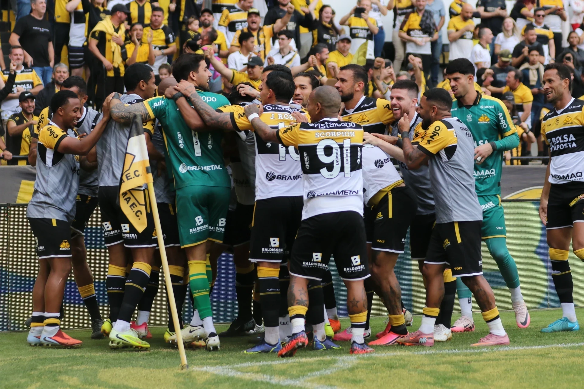 Com autoridade, Criciúma vence o Avaí na estreia de Umberto Louzer