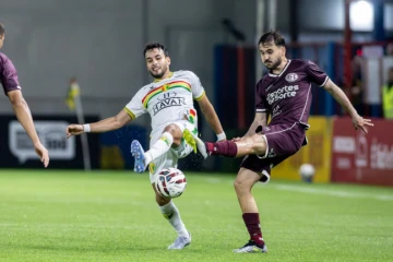 Catarinense sofre gol nos acréscimos e se complica na luta pelo acesso à Série B