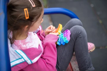 Projeto busca tornar parques e escolas de Criciúma mais acessíveis para crianças com deficiência