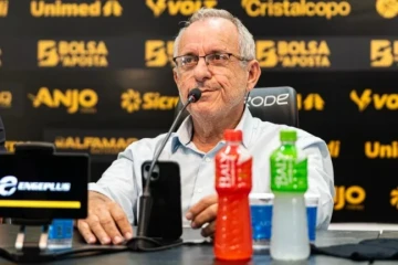Criciúma corre contra o tempo para conseguir novo patrocínio master