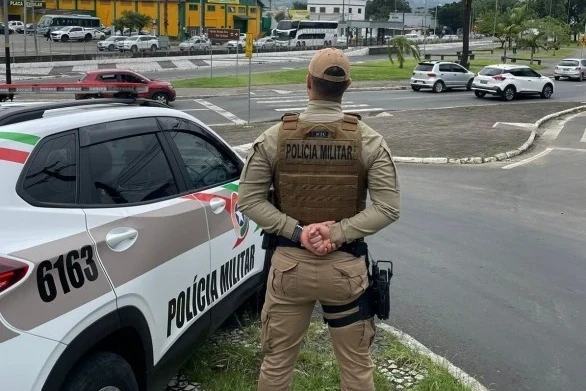 Operação da PM mobiliza 120 agentes e reforça segurança nos maiores pontos de votação em Criciúma