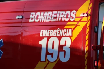 Após queda, passageira de moto fica ferida e é socorrida pelos bombeiros em Içara