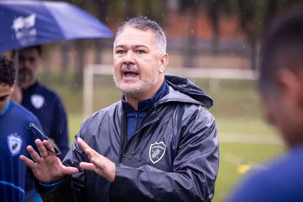 Técnico do Londrina lamenta desfalques, mas reconhece derrota: 'o Criciúma teve mérito'