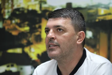 Prefeito de Siderópolis vota e destaca importância da participação nas eleições