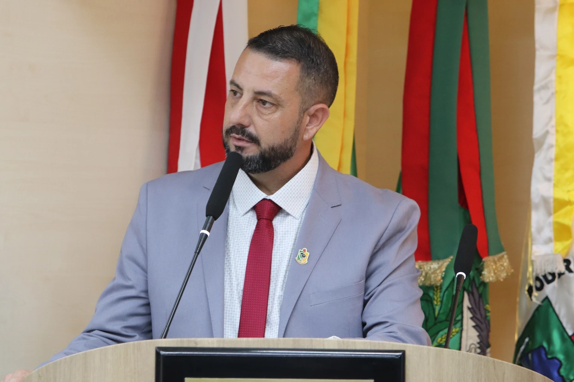 Neto Uggioni afirma estar com Vaguinho para 2028, mas aponta alternativa caso prefeito não dispute