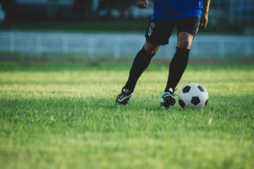 Partida de futebol termina em agressão entre estudantes em escola de Criciúma