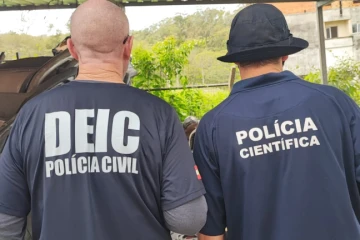 Fotos e vídeos: operação resulta na prisão de empresários e apreensão de componentes automotívos em Criciúma