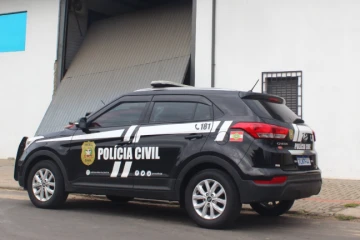 Homem investigado por violência doméstica rompe tornozeleira e é preso