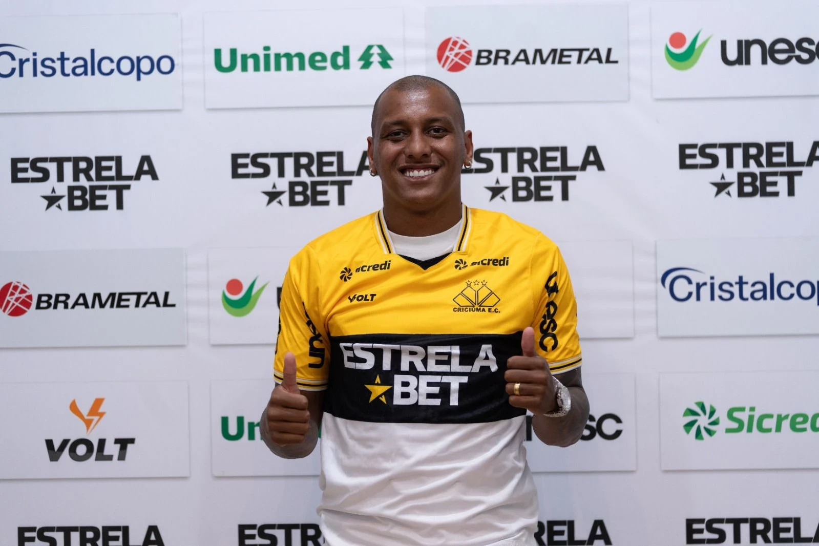 Zagueiro e volantes estão na lista de jogadores do São Bernardo que já defenderam o Criciúma