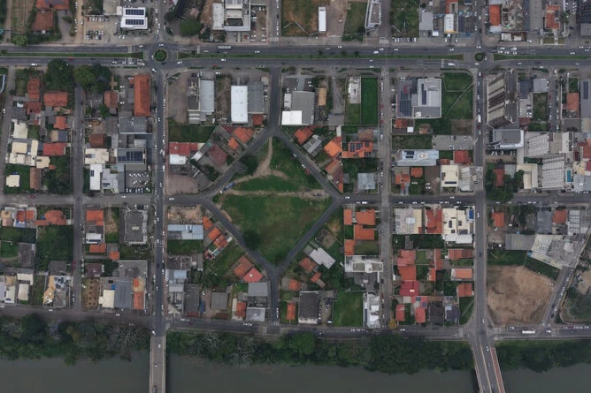 Ruas no entorno da Praça Brasília terão sentido único em Tubarão; veja mudanças