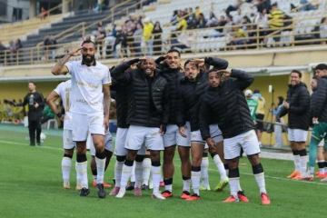 Rumo à Série A: veja o gol e as fotos da vitória do Criciúma diante do São Bernardo