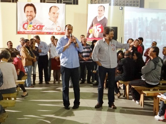 César e Anisio falam sobre agricultura em reunião na Sanga da Areia 