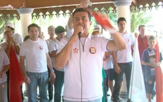 Johnny e Luiz Henrique apresentam Plano de Governo na Praça Anita Garibaldi 