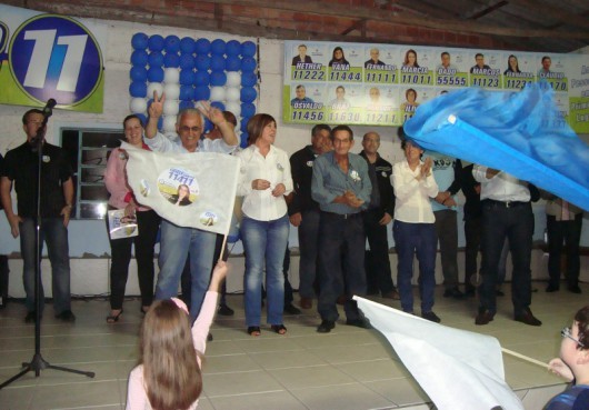 Mariano e Dair realizarão comício em Rodeio d'Areia
