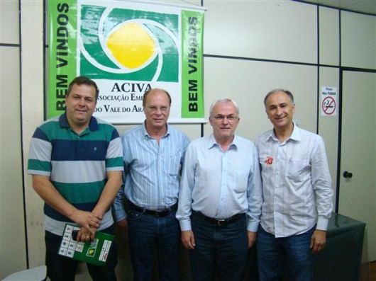 Sandro e Turatti apresentam propostas na associação empresarial 