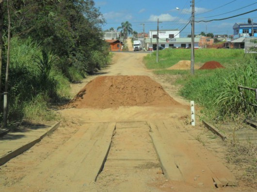 Comunidade do Bairro Nossa Senhora de Fátima está abandonada