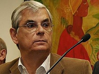 Eduardo entra na justiça nesta tarde