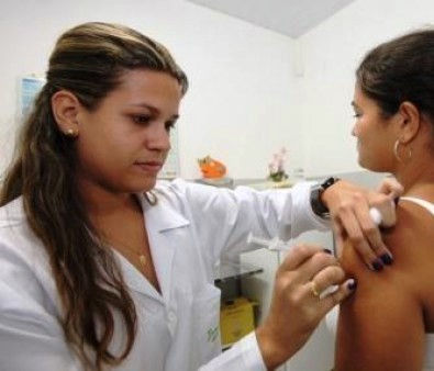 Vacinação contra HPV inicia nesta segunda-feira 