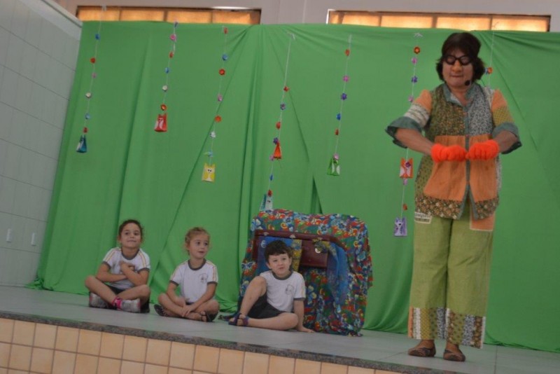 Feira do Livro Infantil começa com contação de histórias 